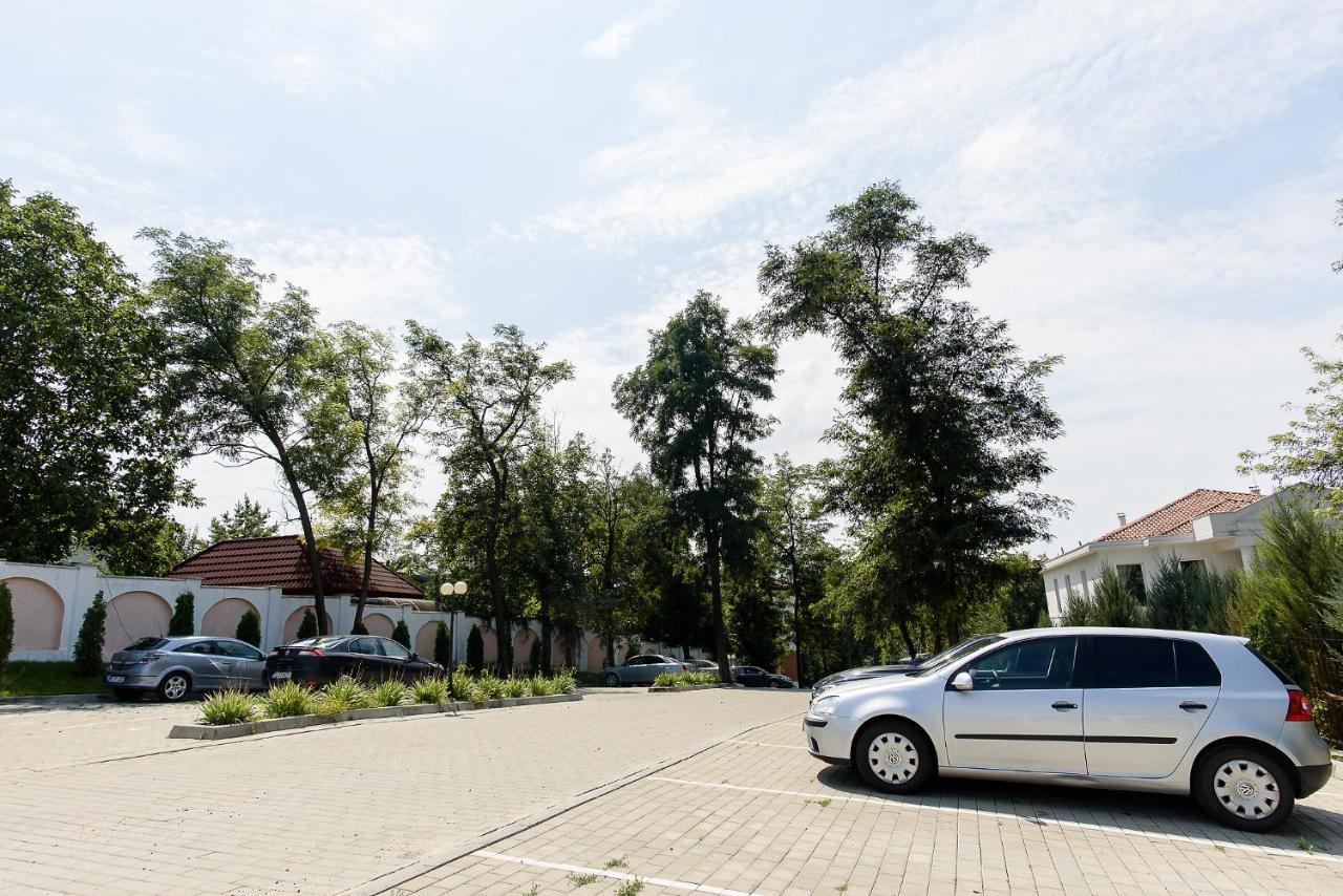 Carla'S Apartment, Airport & Train Station Shuttle Ιάσιο Εξωτερικό φωτογραφία